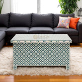 Mesa de centro con diseño geométrico de baúl y incrustaciones de hueso | Mesa de centro con diseño geométrico de baúl y incrustaciones de hueso