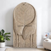 Armario de dos puertas Flamingo tallado a mano en marrón natural | Armario de dos puertas Flamingo tallado a mano en marrón natural