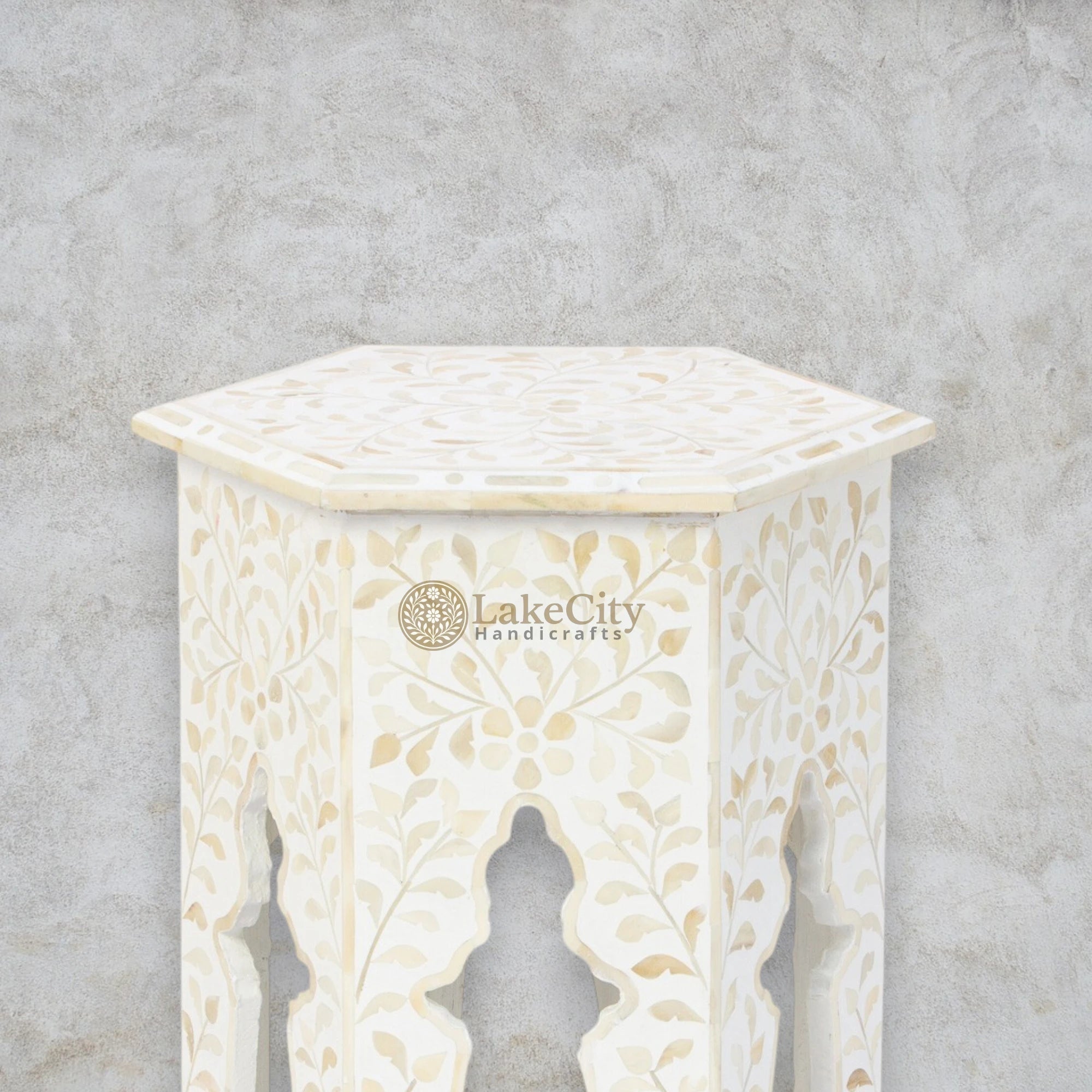 Mesa auxiliar hexagonal con diseño floral y incrustaciones de hueso | Mesa auxiliar hexagonal con diseño floral y incrustaciones de hueso