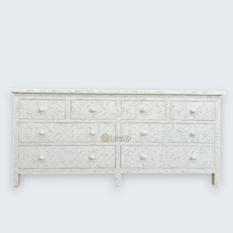 Cómoda de 8 cajones con diseño geométrico y incrustaciones de hueso, color blanco | Cómoda de 8 cajones con diseño geométrico y incrustaciones de hueso, color blanco