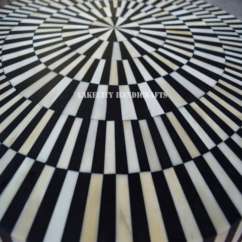 Table basse à rayures illusion avec incrustations d'os, noire