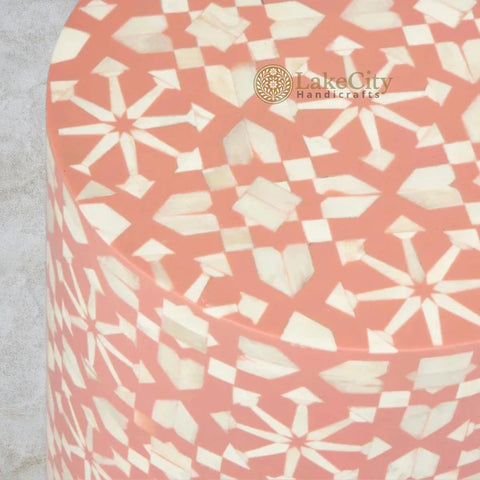 Mesa auxiliar de diseño marroquí con incrustaciones de hueso en beige | Mesa auxiliar de diseño marroquí con incrustaciones de hueso en beige