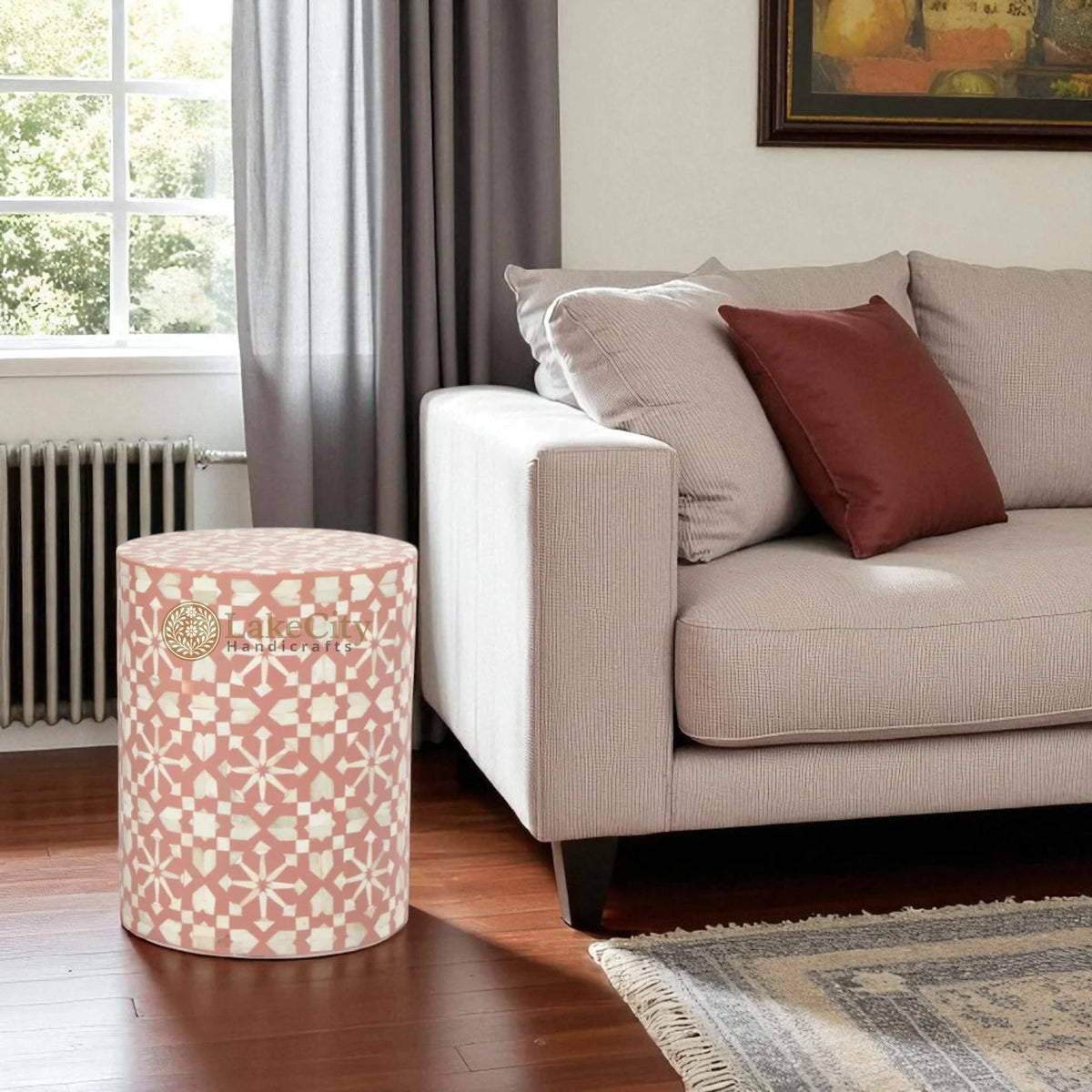 Mesa auxiliar de diseño marroquí con incrustaciones de hueso en beige | Mesa auxiliar de diseño marroquí con incrustaciones de hueso en beige