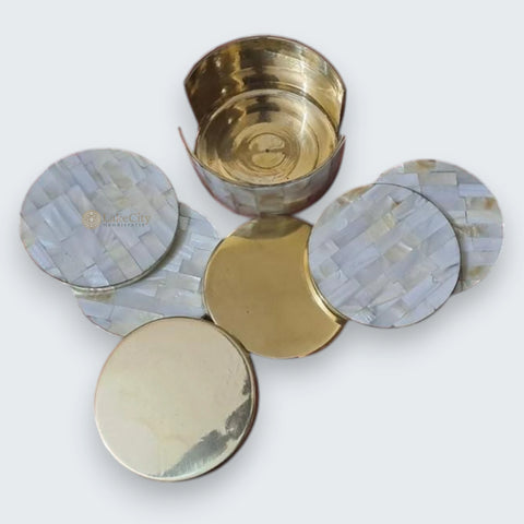 Lot de 6 sous-verres en laiton et incrustations de nacre