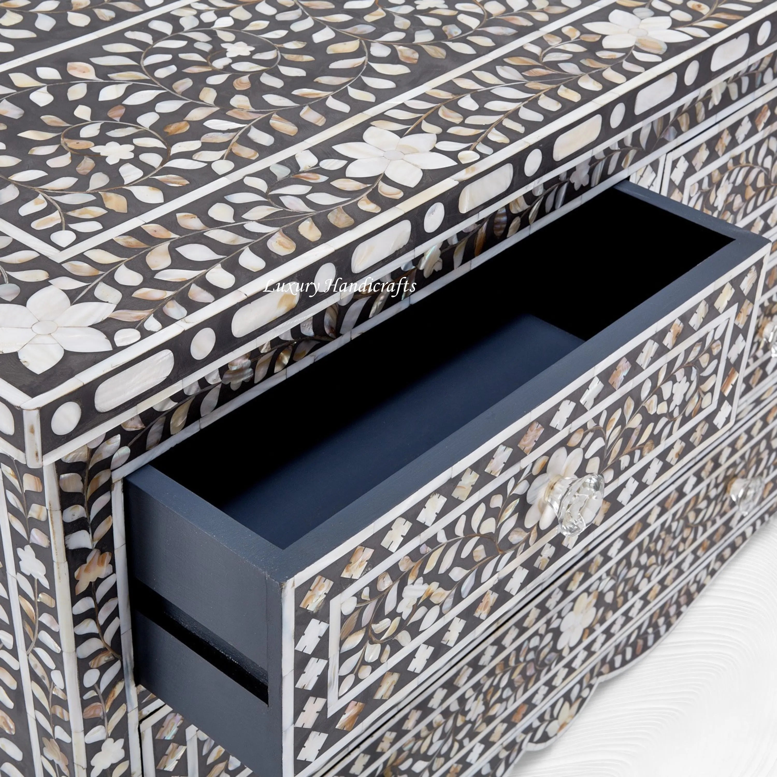 Grace Mother of Pearl Inlay 4 Drawer Dresser Black 3