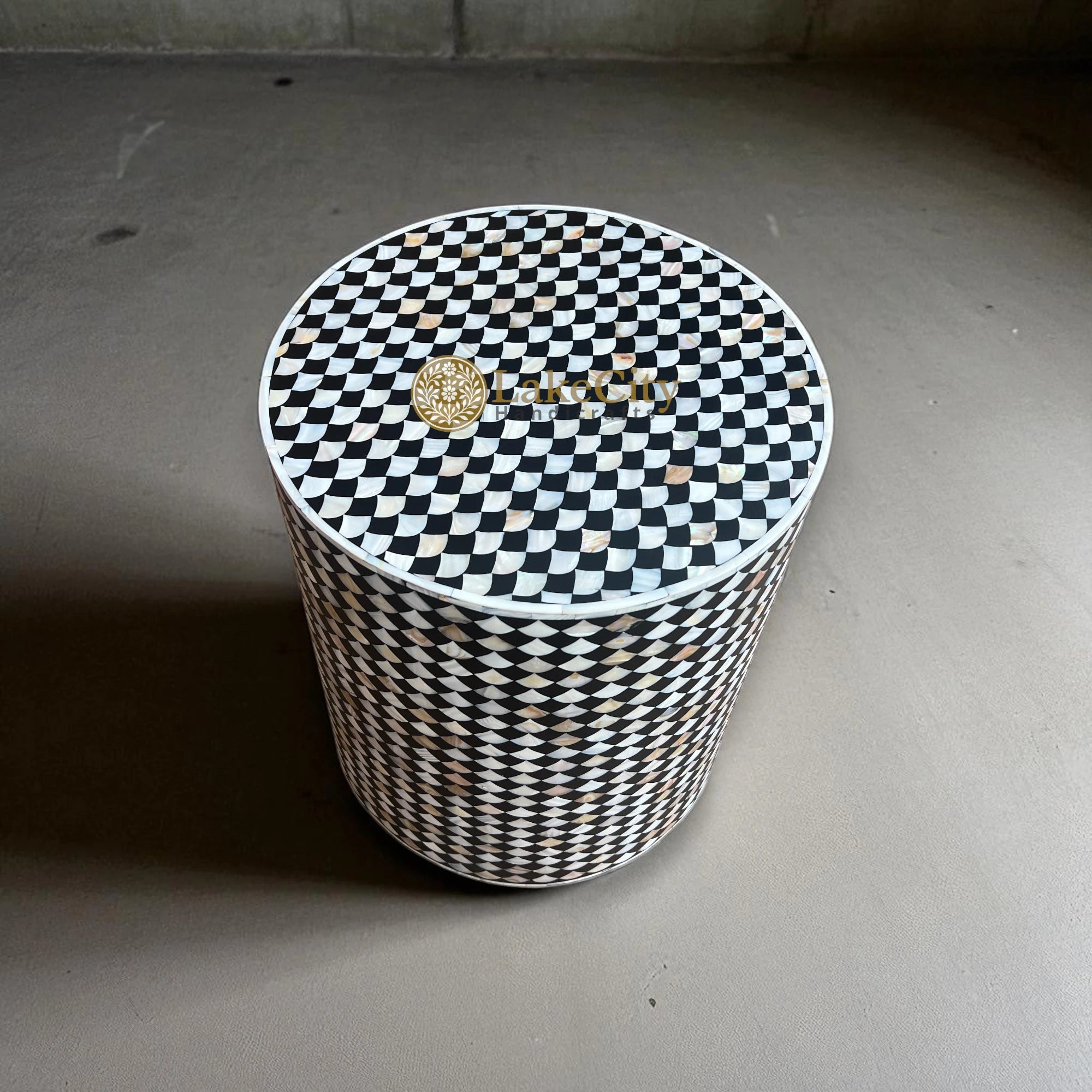 Mother Of Pearl Inlay Drop Design Round Stool Table Black