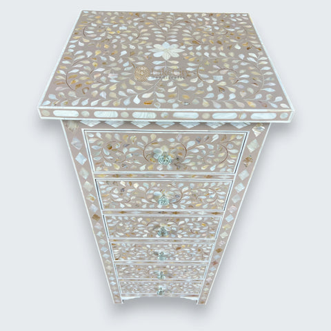 Commode haute à 6 tiroirs avec incrustations de nacre et motif floral, marron