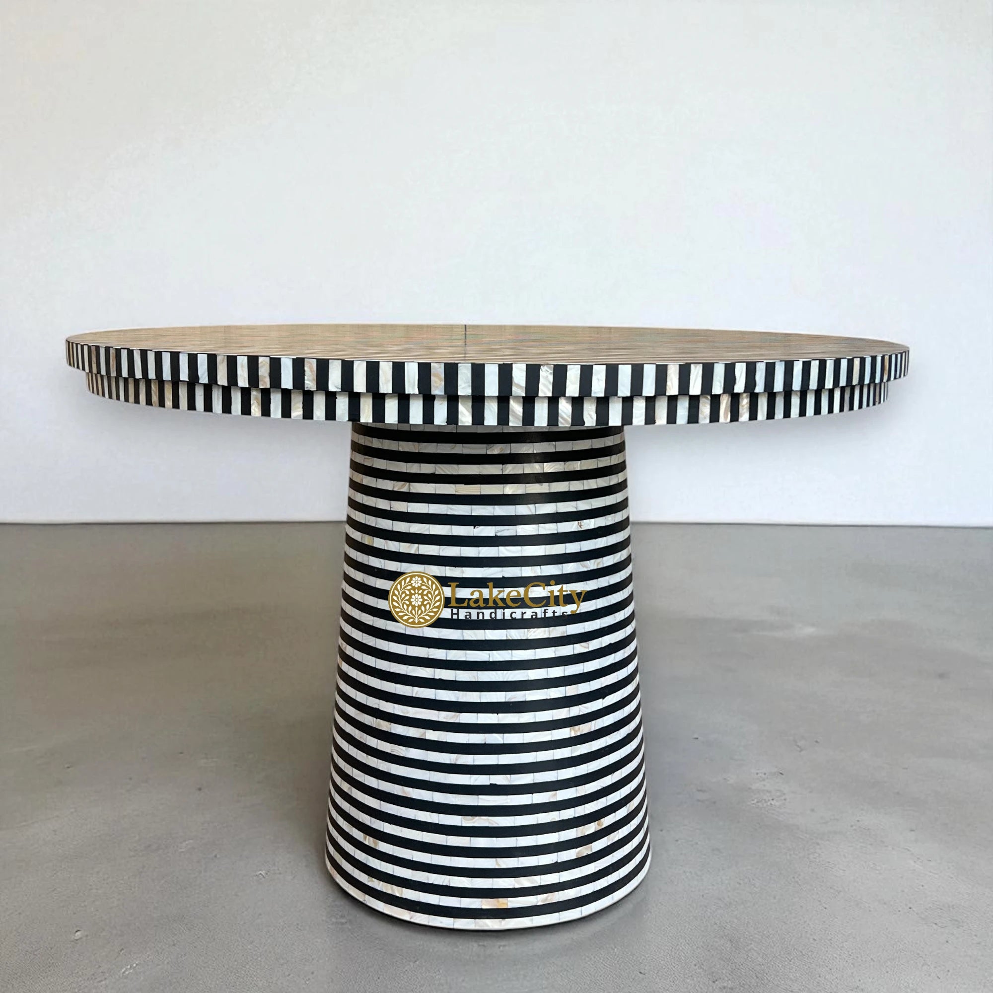 Mother of Pearl Inlay Full Layered Stripe Round Dining Table Black