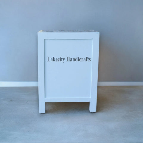 Table de chevet turquoise à motif floral en nacre, 1 tiroir et 2 portes