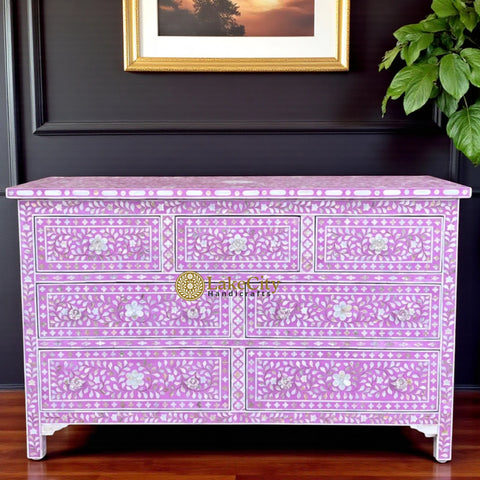 Commode 7 tiroirs à motif floral incrusté de nacre blanche