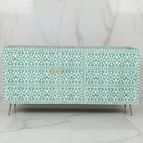 Commode marocaine à 9 tiroirs avec incrustations de résine verte. Totalement végétalien.